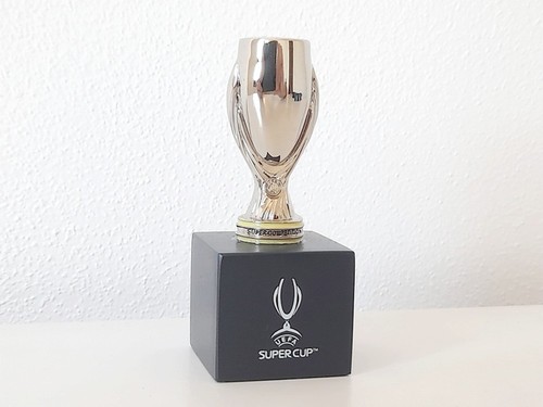 Uefa super cup trophy - cup, 3d