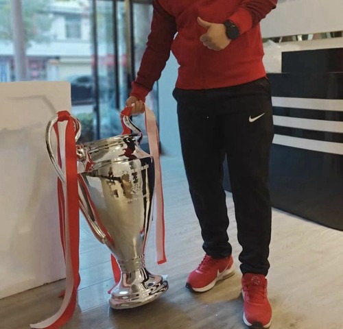 77cm trophy all winning - 77cm,